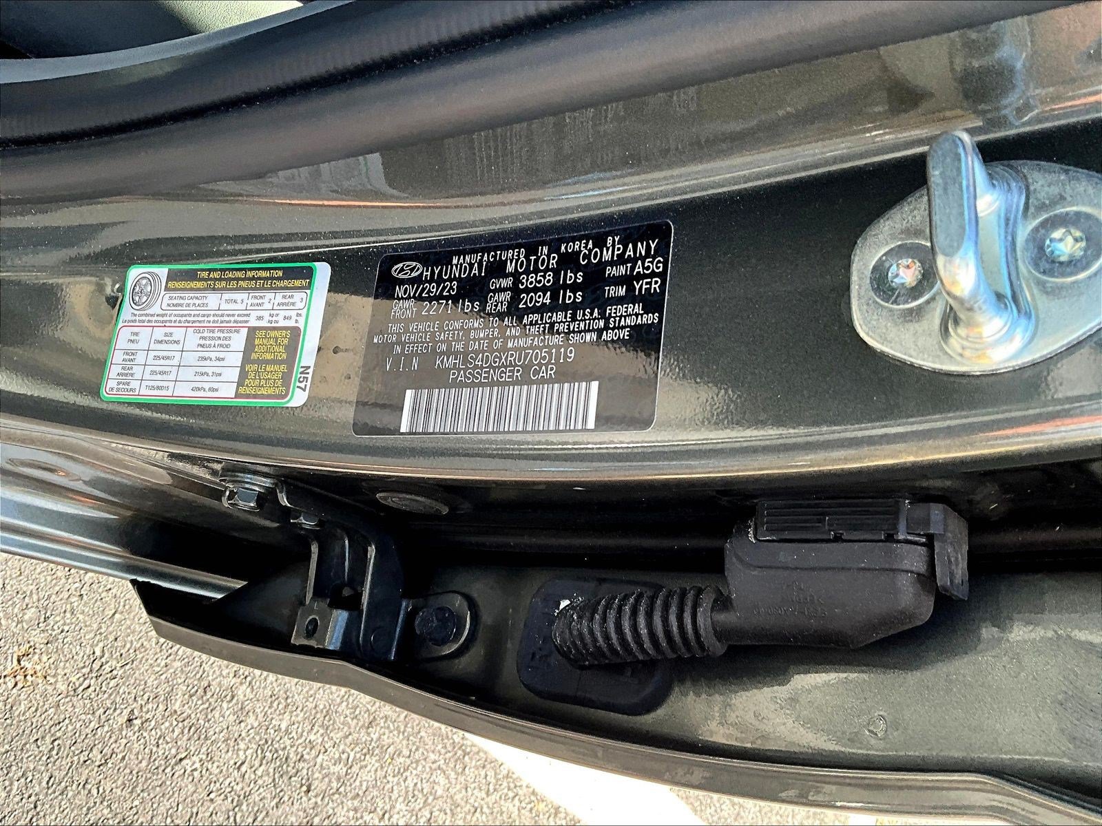 Used 2024 Hyundai Elantra SEL w/ Convenience Package FWD image 18