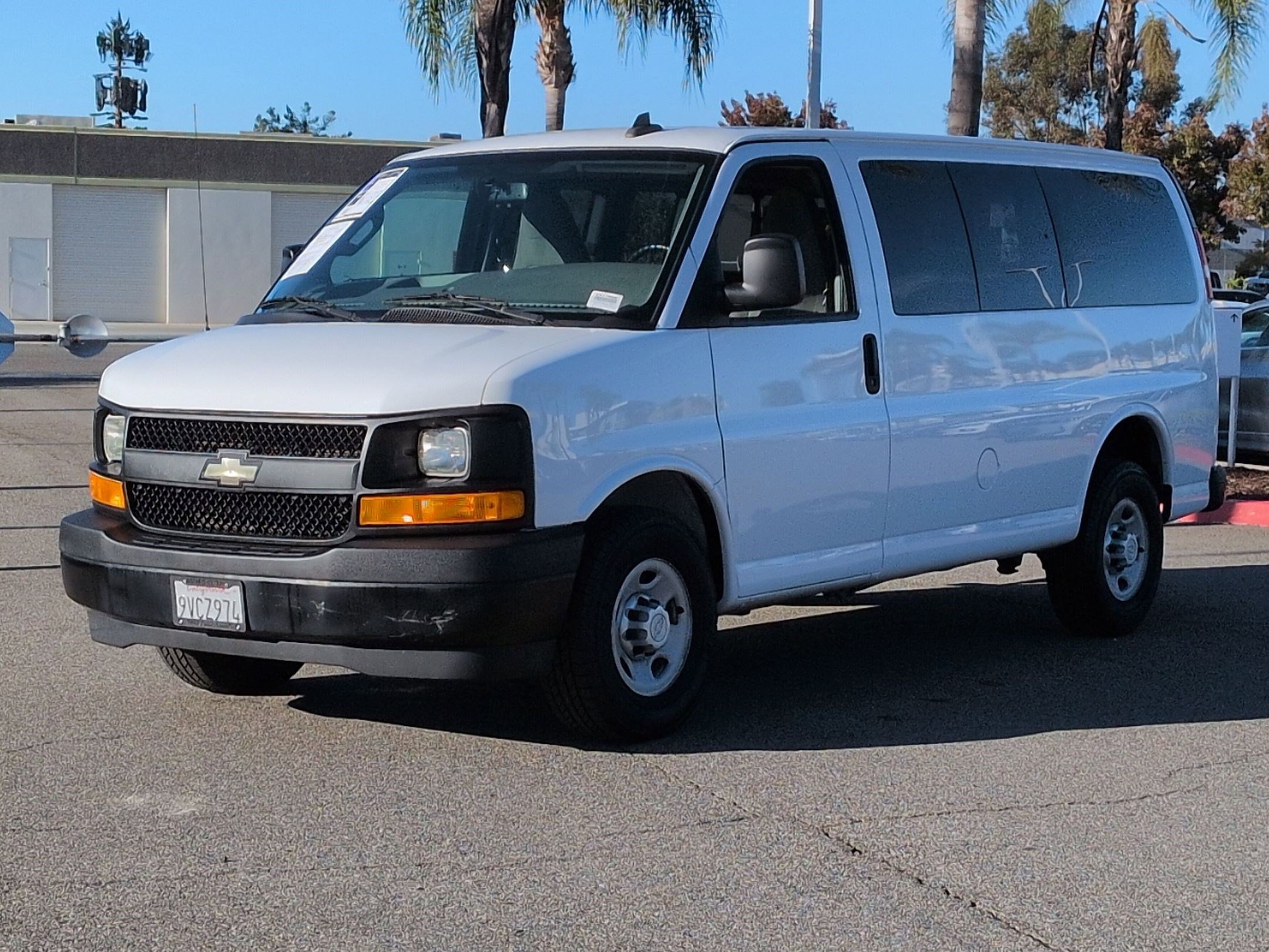 Used 2017 Chevrolet Express 2500 LS image 5