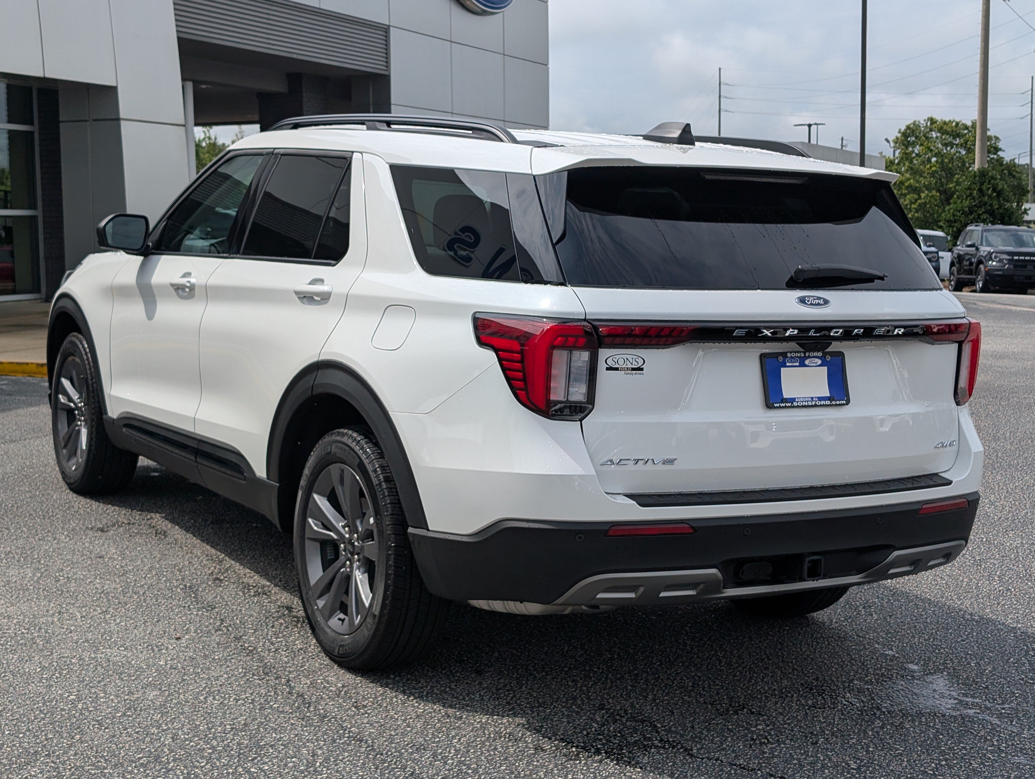 New 2026 Ford Explorer Active w/ Active Comfort Package AWD/4WD image 13
