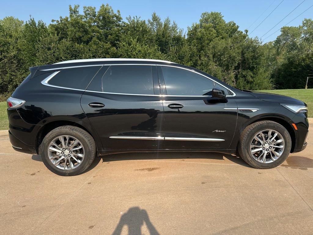Used 2022 Buick Enclave Avenir w/ Avenir Technology Package image 8