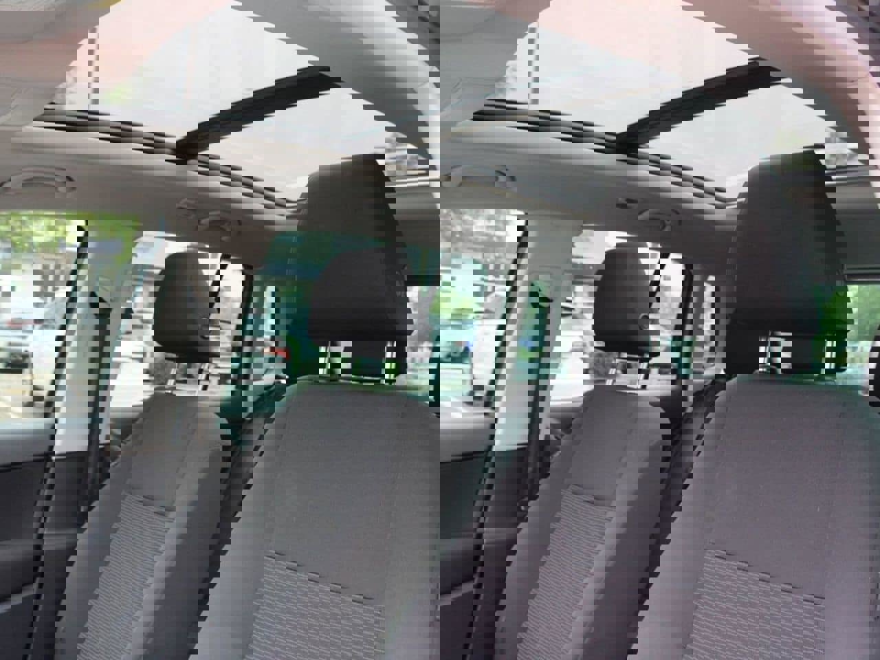 Used 2016 Volkswagen Tiguan image 15