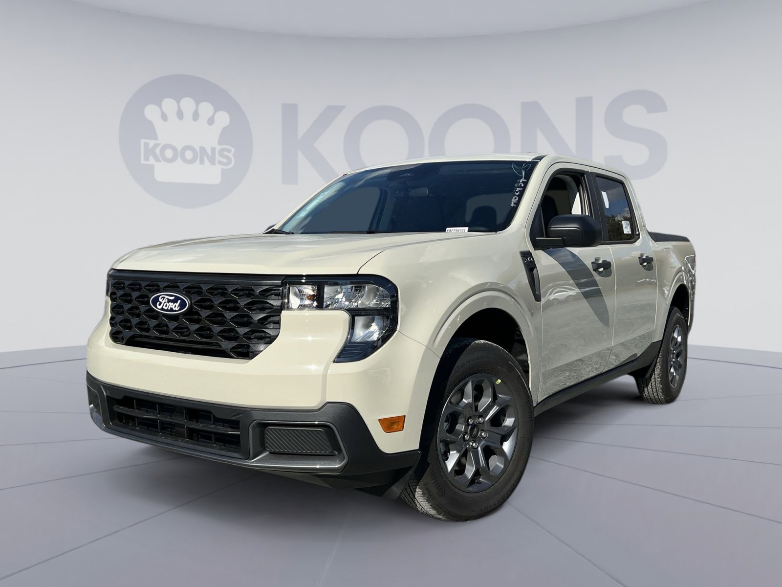 New 2025 Ford Maverick XLT image 1