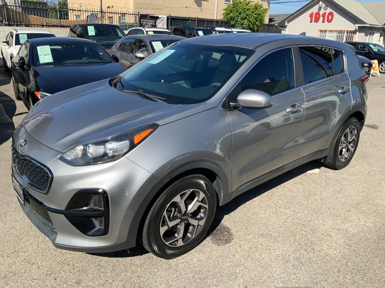 Used 2020 Kia Sportage LX FWD image 2
