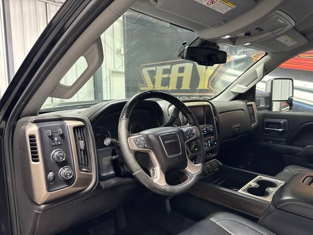 Used 2017 GMC Sierra 3500 Denali w/ Duramax Plus Package AWD/4WD image 5