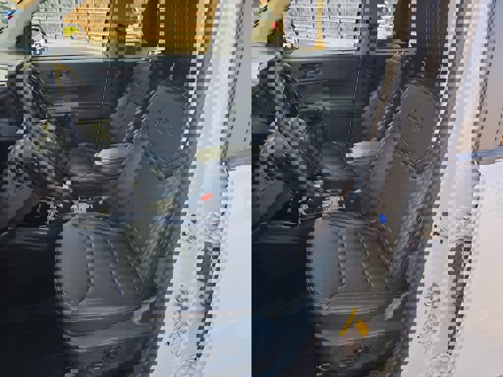 New 2025 Ford Maverick Lobo image 19