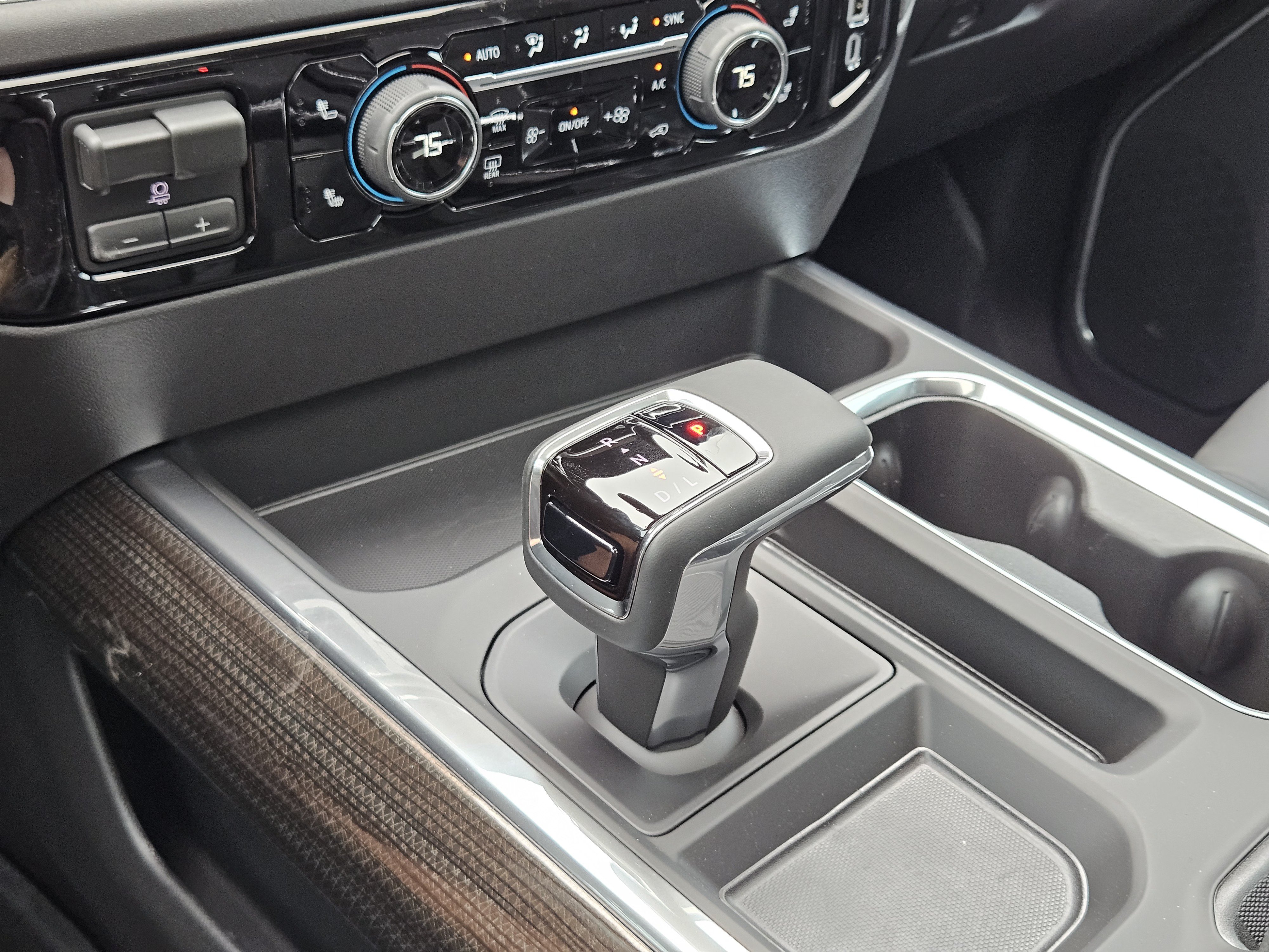 New 2026 Chevrolet Silverado 1500 LT Trail Boss w/ Convenience Package II AWD/4WD image 15