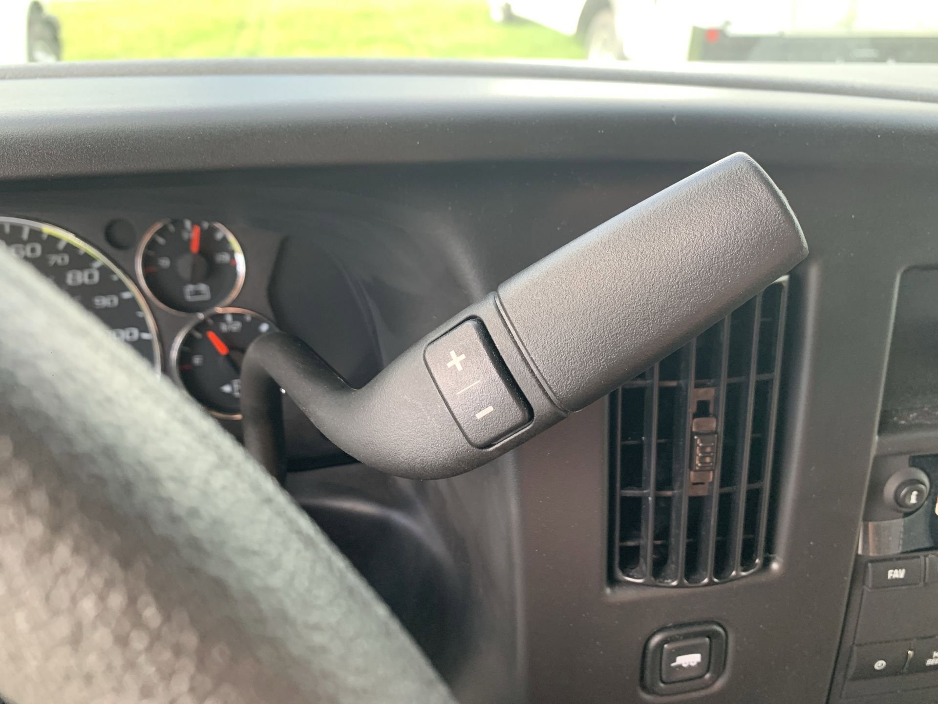 New 2025 GMC Savana 3500 Extended w/ Power Convenience Package RWD image 34