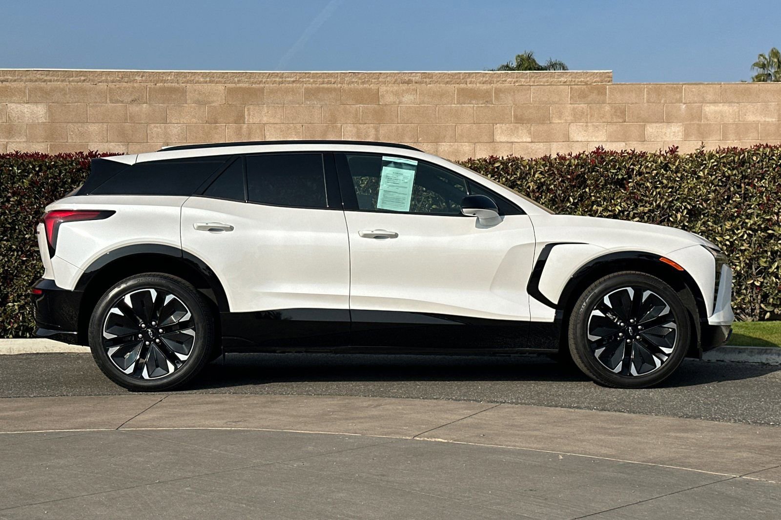 Used 2024 Chevrolet Blazer EV RS image 3