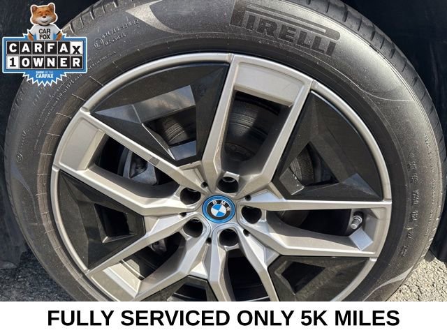 Used 2024 BMW i5 eDrive40i w/ M Sport Package image 12