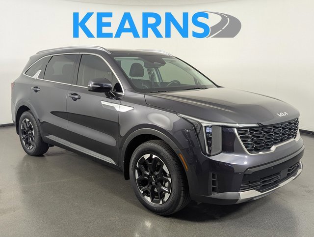 Used 2025 Kia Sorento S w/ Panoramic Sunroof Package image 1