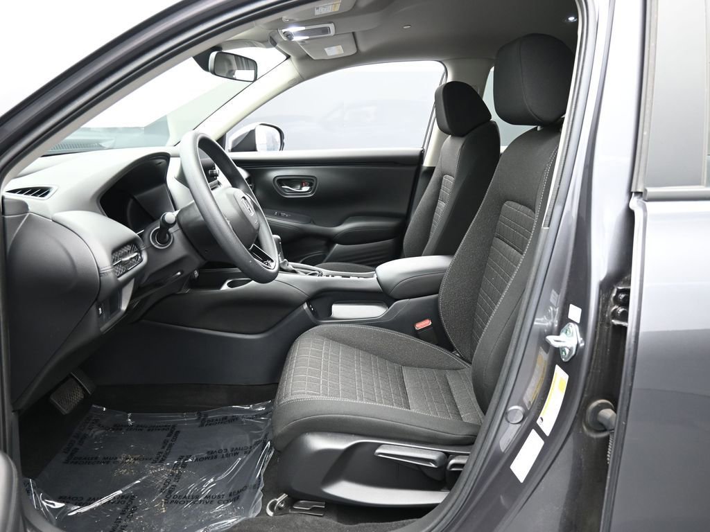 Certified 2024 Honda HR-V LX image 32