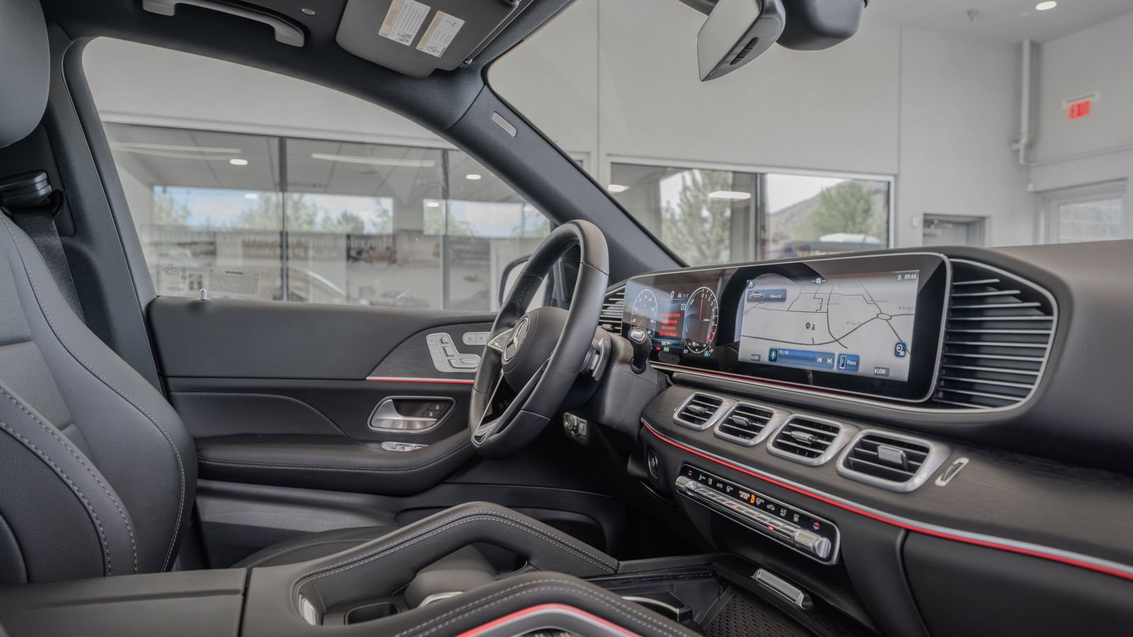Used 2025 Mercedes-Benz GLE 450e 4MATIC image 18