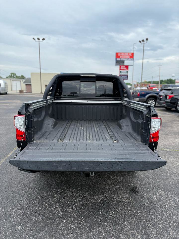 Used 2021 Nissan Titan SV w/ SV Convenience Package AWD/4WD image 19