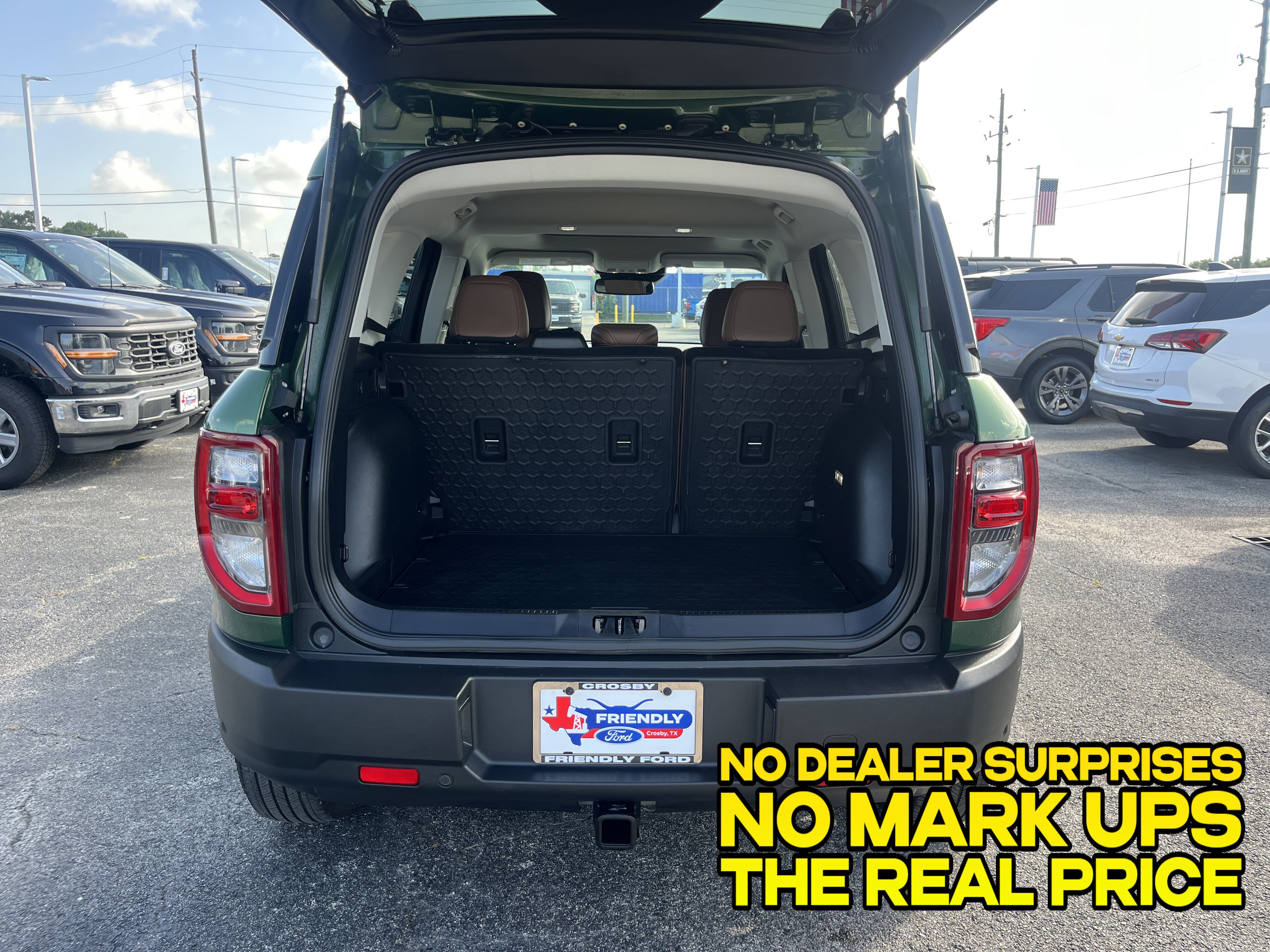 Used 2023 Ford Bronco Sport Outer Banks w/ Tech Package AWD/4WD image 5