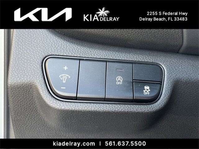 Used 2024 Kia Seltos EX image 25