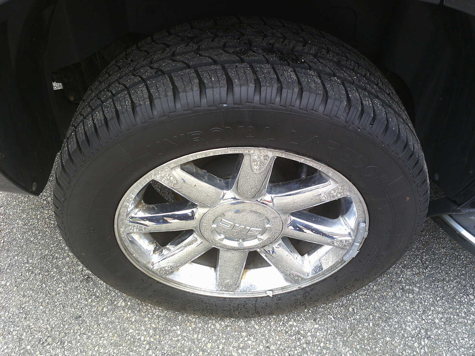 Used 2011 GMC Yukon Denali image 11