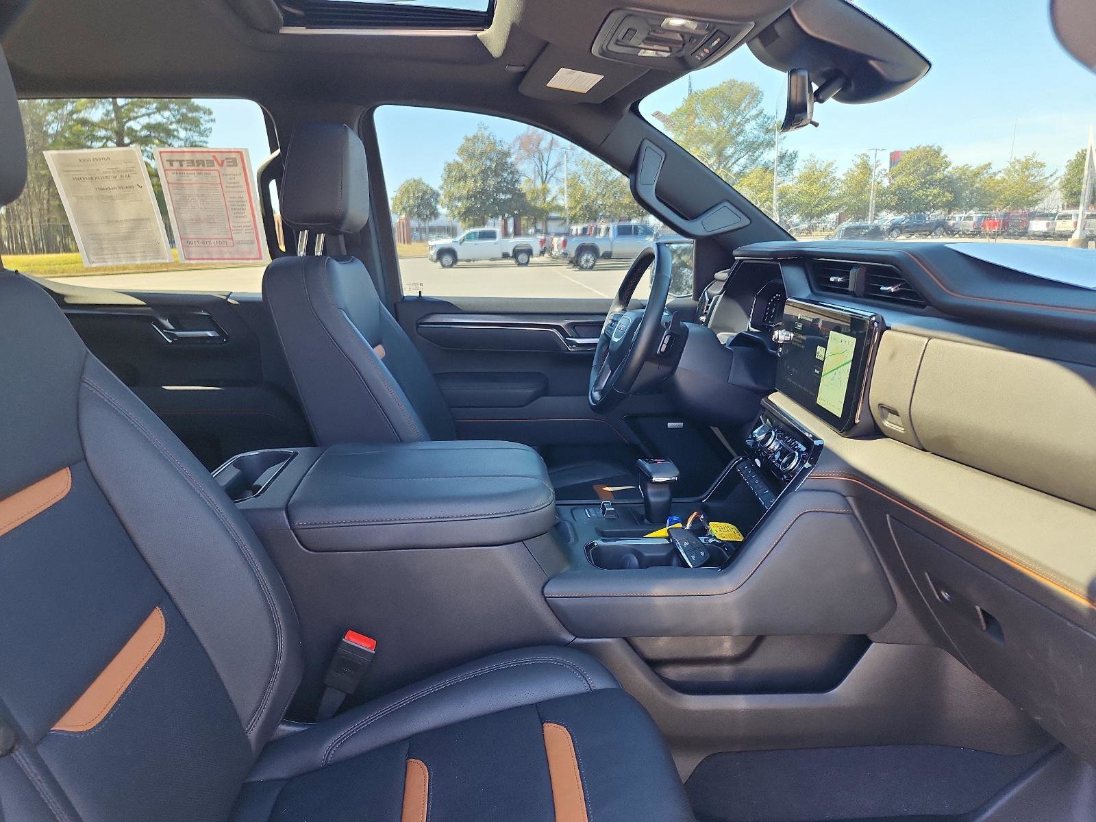 Certified 2025 GMC Sierra 1500 AT4 w/ AT4 Premium Package image 9