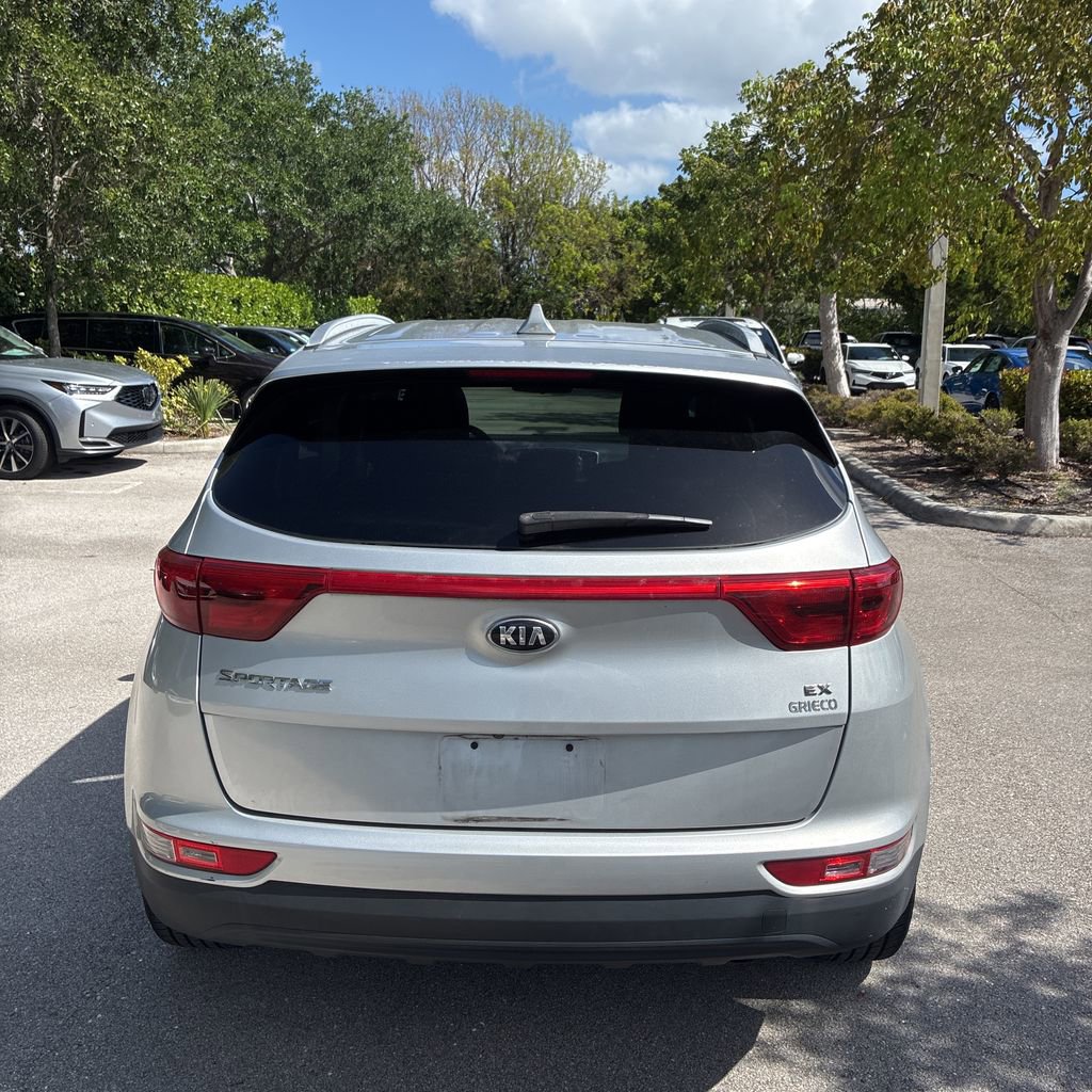 Used 2019 Kia Sportage EX image 4