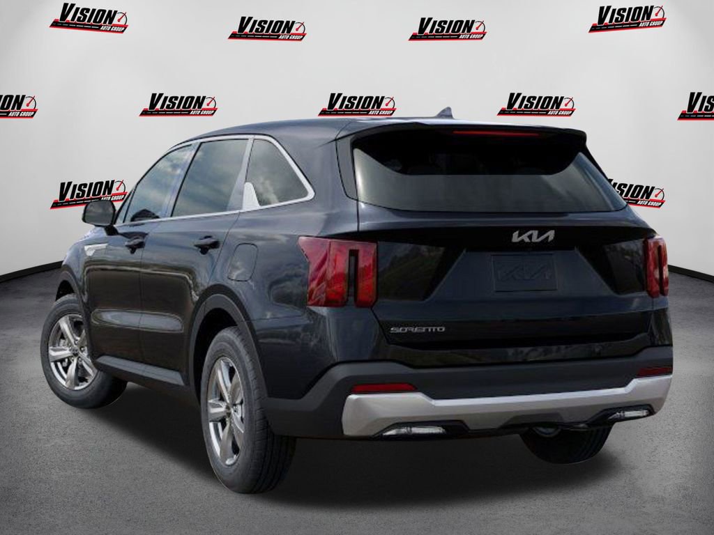 New 2025 Kia Sorento LX image 4