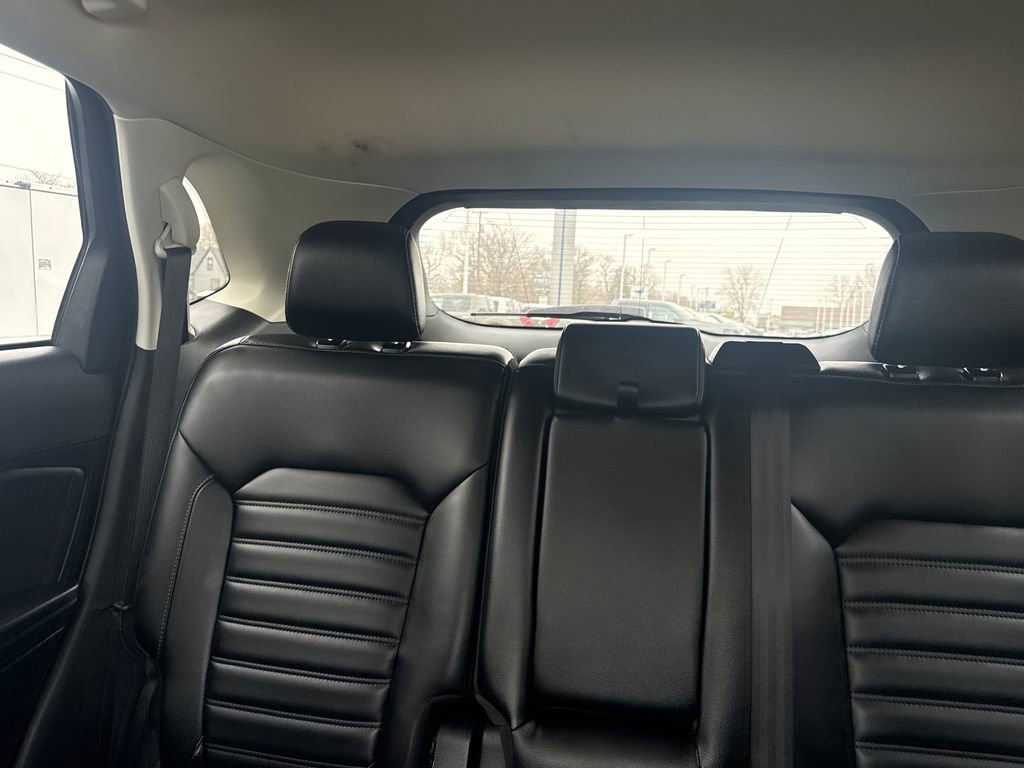 Used 2024 Ford Edge SEL w/ Convenience Package image 40