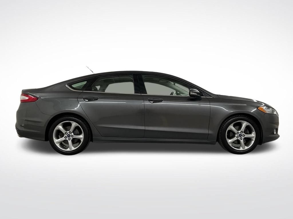 Used 2015 Ford Fusion SE w/ Equipment Group 201A FWD image 29