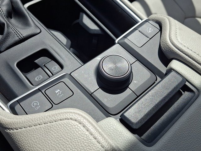 Certified 2025 Toyota Grand Highlander AWD image 24