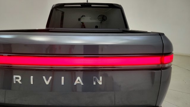 Used 2023 Rivian R1T Adventure Dual AWD/4WD image 26