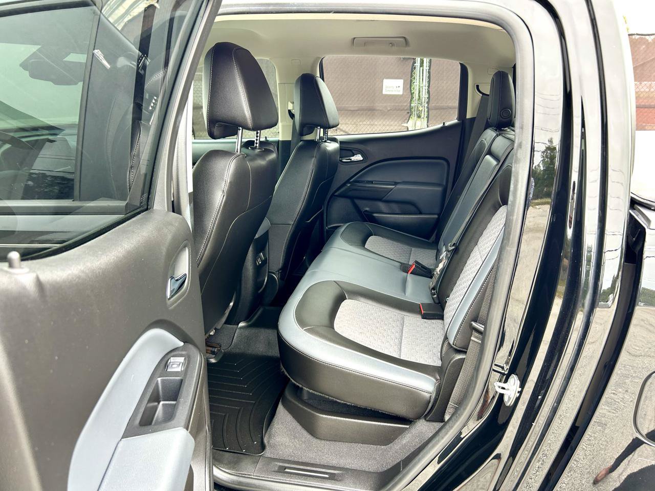 Used 2019 Chevrolet Colorado Z71 RWD image 14