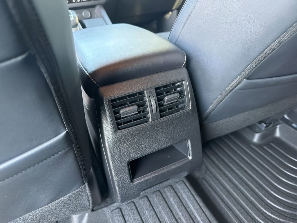 Used 2024 Mitsubishi Outlander SE image 20