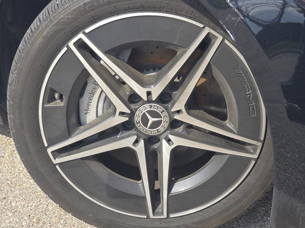 Certified 2022 Mercedes-Benz C 300 4MATIC Sedan image 9
