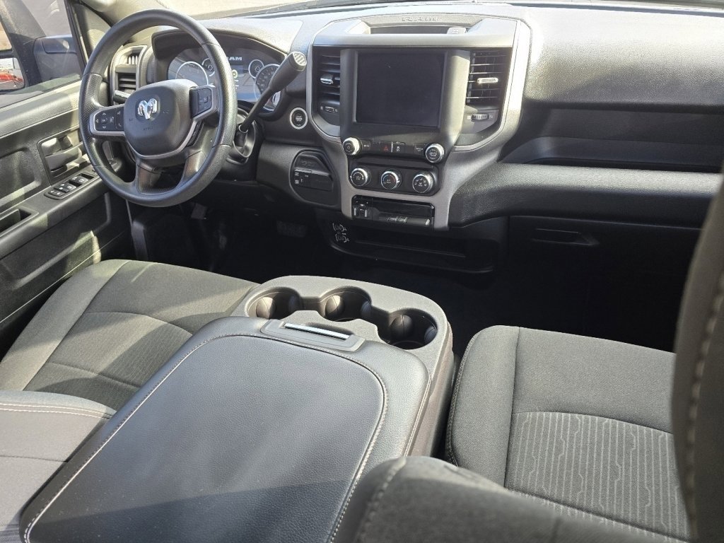 Used 2024 RAM 2500 Tradesman w/ Chrome Appearance Group image 18