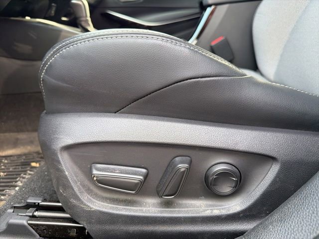 Used 2025 Toyota Corolla XSE FWD image 17