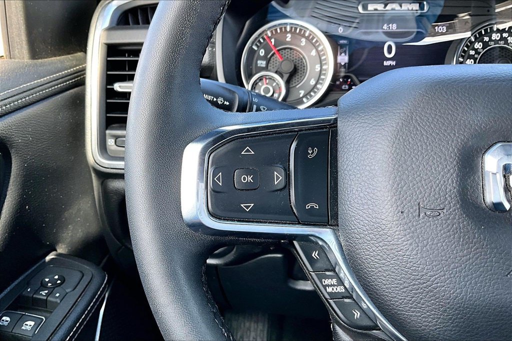 Used 2025 RAM 1500 Laramie AWD/4WD image 11