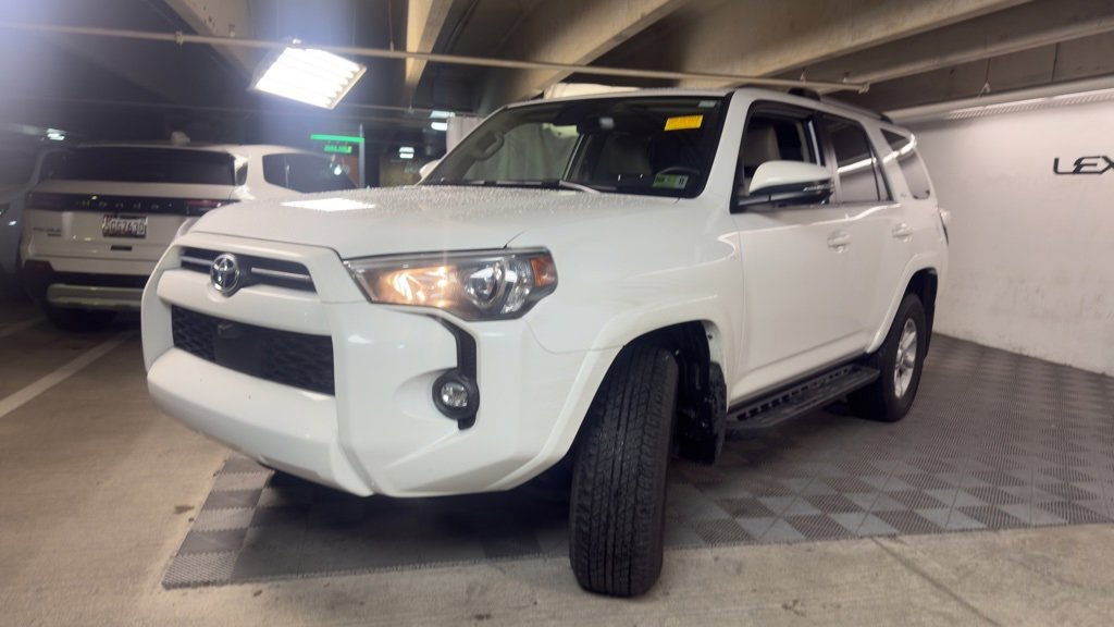 Used 2024 Toyota 4Runner SR5 Premium image 3
