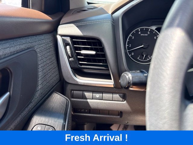 Used 2021 Nissan Rogue SV FWD image 9