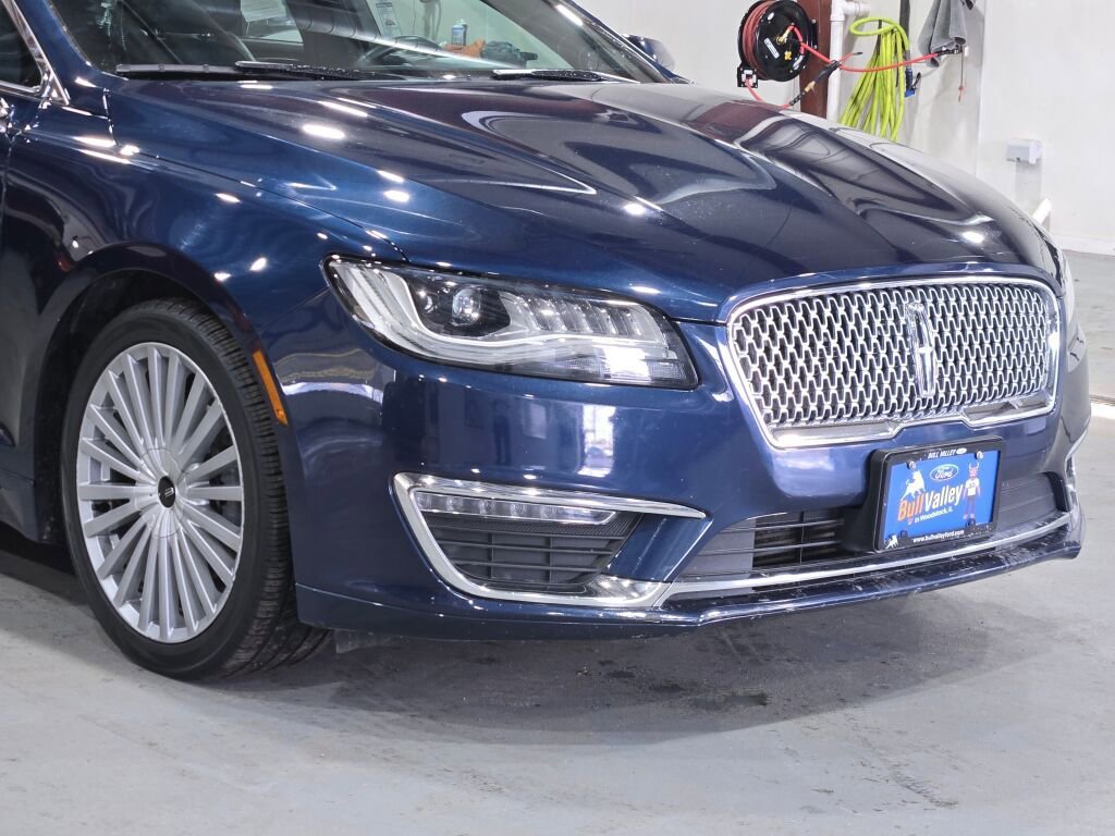 Used 2017 Lincoln MKZ Reserve image 2