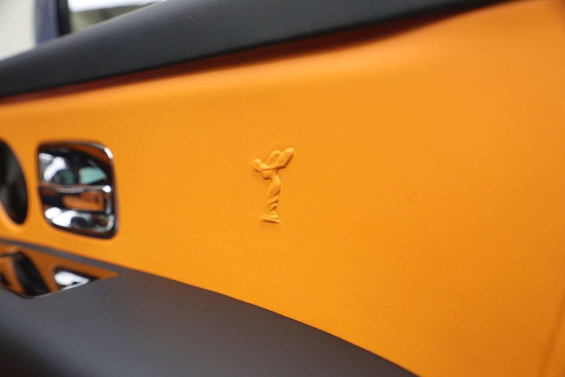 Certified 2024 Rolls-Royce Cullinan Black Badge w/ Driver's Package image 30