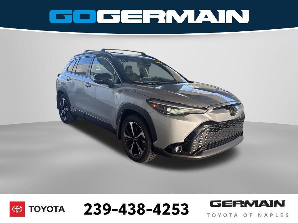 Used 2024 Toyota Corolla Cross XSE w/ Convenience Package image 14