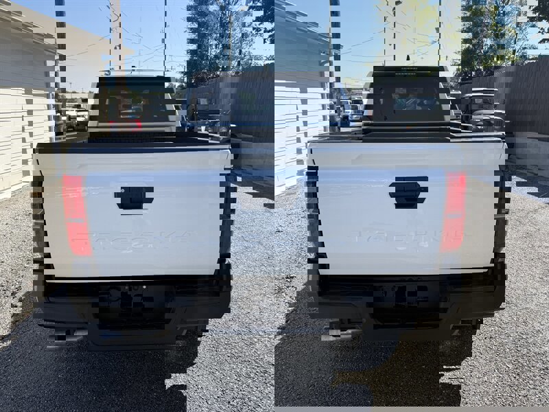 Used 2024 Toyota Tacoma SR image 8
