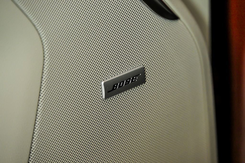 Used 2024 GMC Yukon Denali AWD/4WD image 11