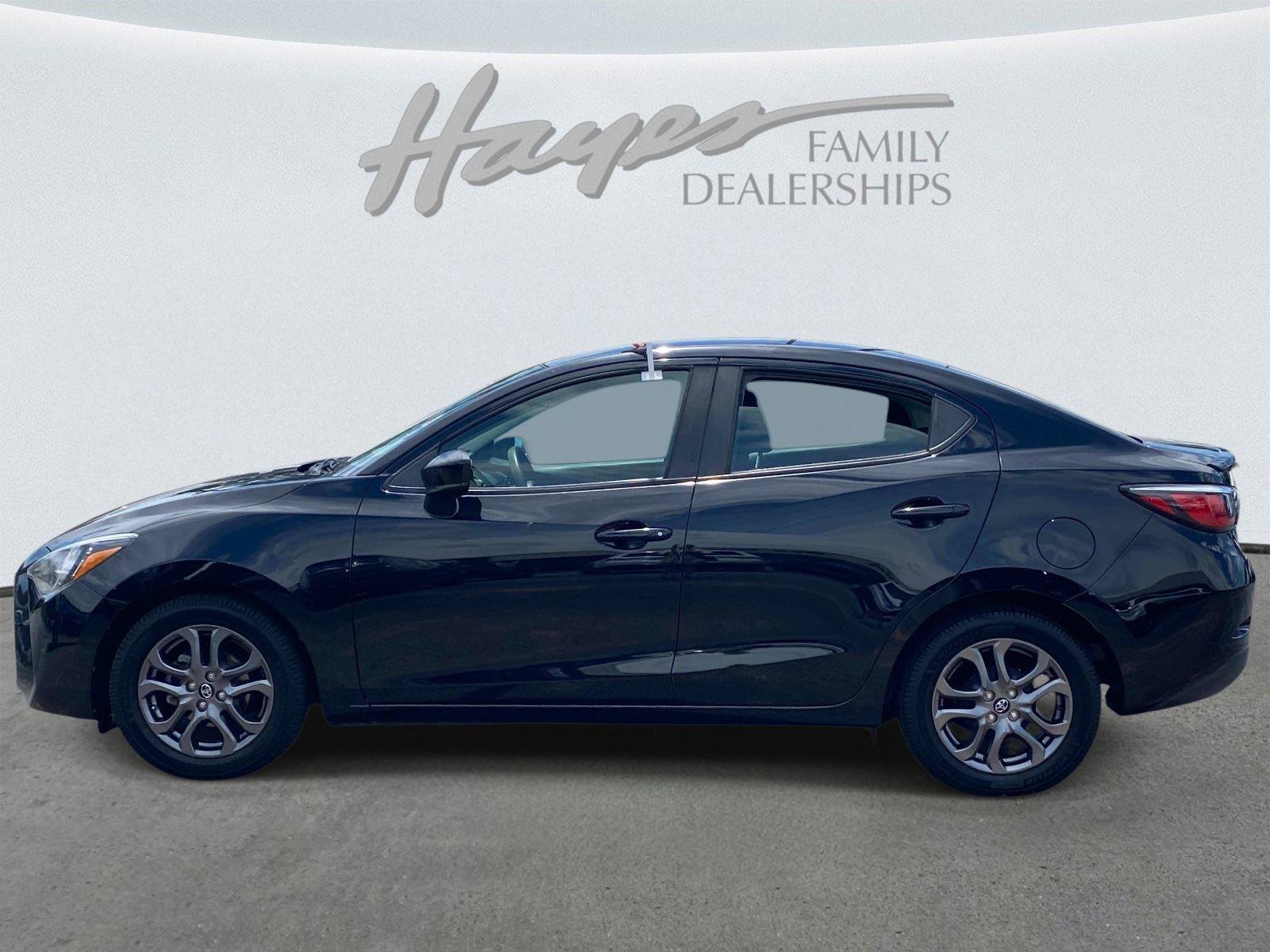 Used 2020 Toyota Yaris LE FWD image 7