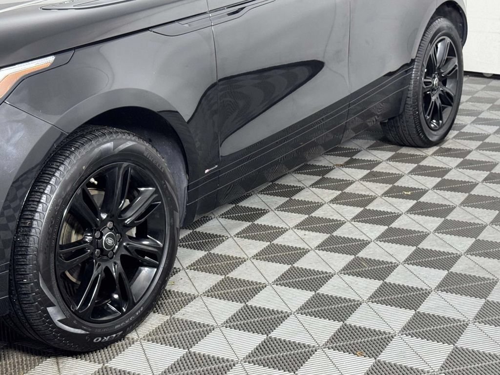 Used 2020 Land Rover Range Rover Velar R-Dynamic S AWD/4WD image 13