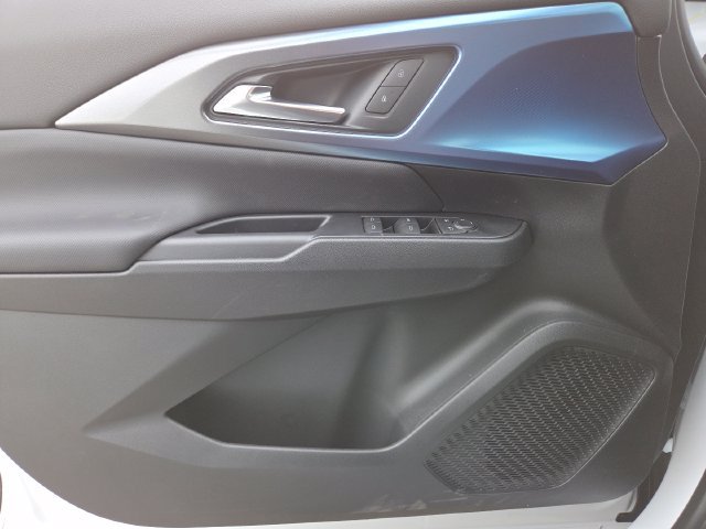 New 2026 Chevrolet Equinox EV LT w/ LPO, Blackout Package FWD image 32