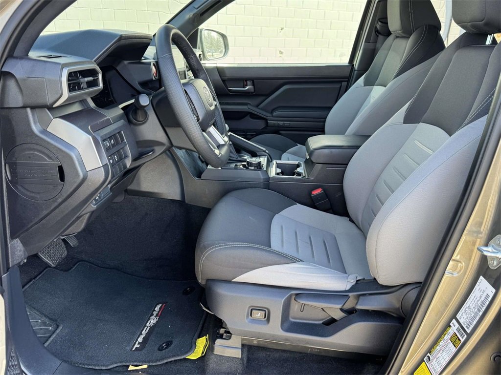 Used 2025 Toyota Tacoma TRD Off-Road image 20