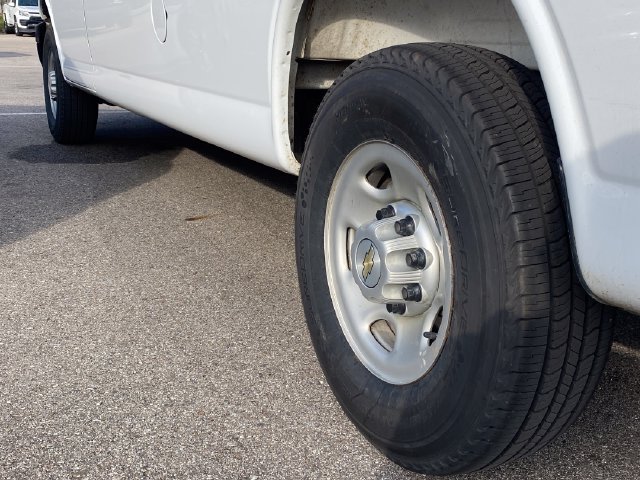 Certified 2025 Chevrolet Express 3500 Extended w/ Driver Convenience Package RWD image 11