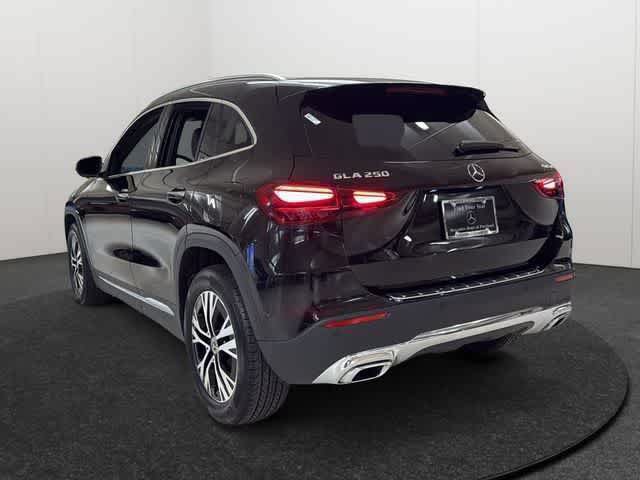 Used 2025 Mercedes-Benz GLA 250 4MATIC image 5