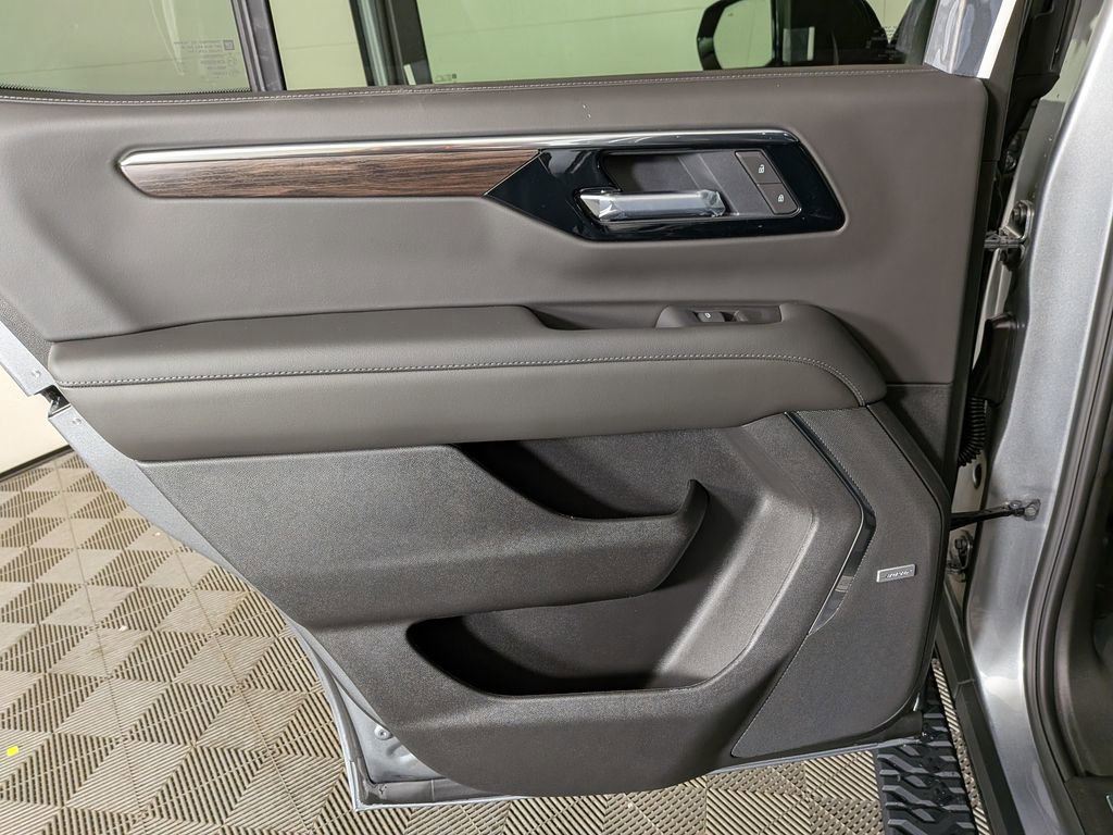 New 2026 Chevrolet Tahoe Z71 image 29