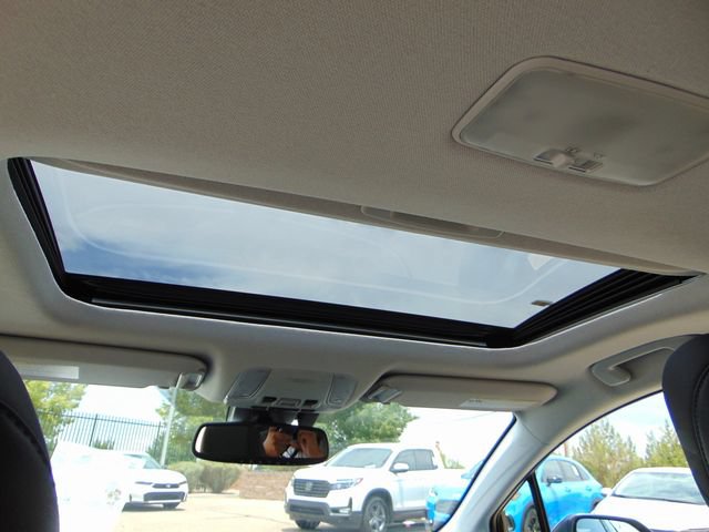 Used 2022 Toyota Prius FWD image 22