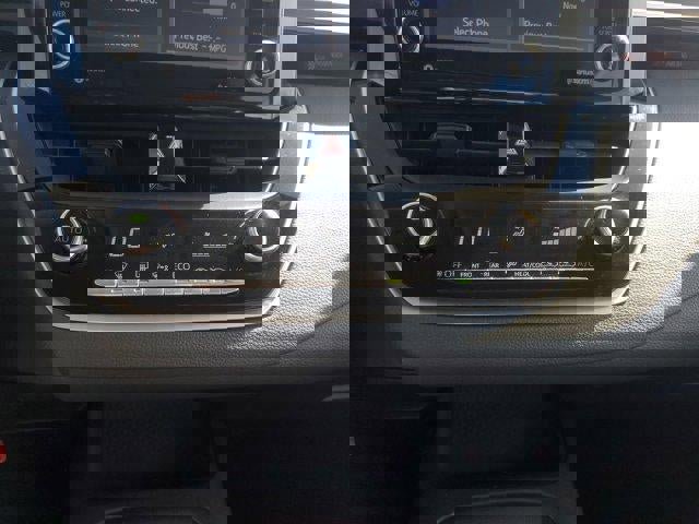 Used 2022 Toyota Corolla LE image 27