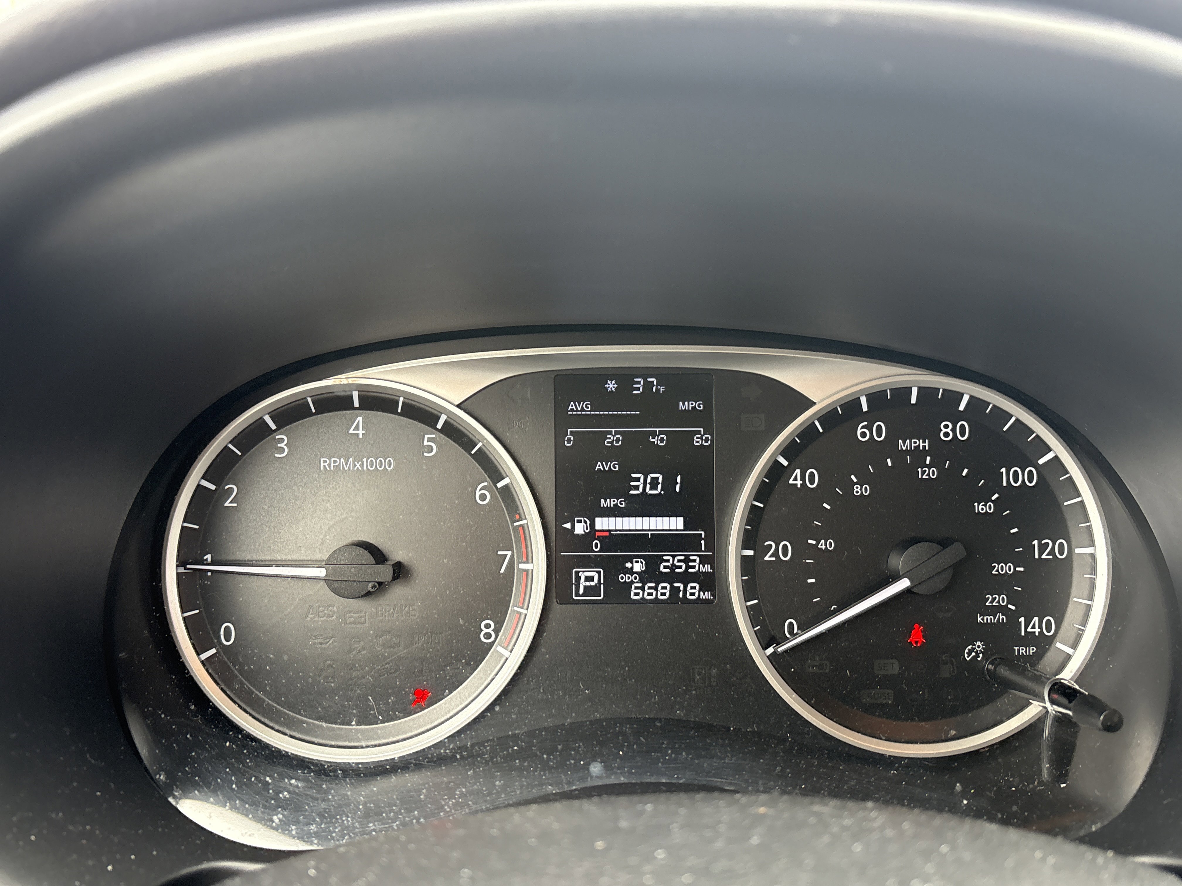 Used 2020 Nissan Kicks S image 6